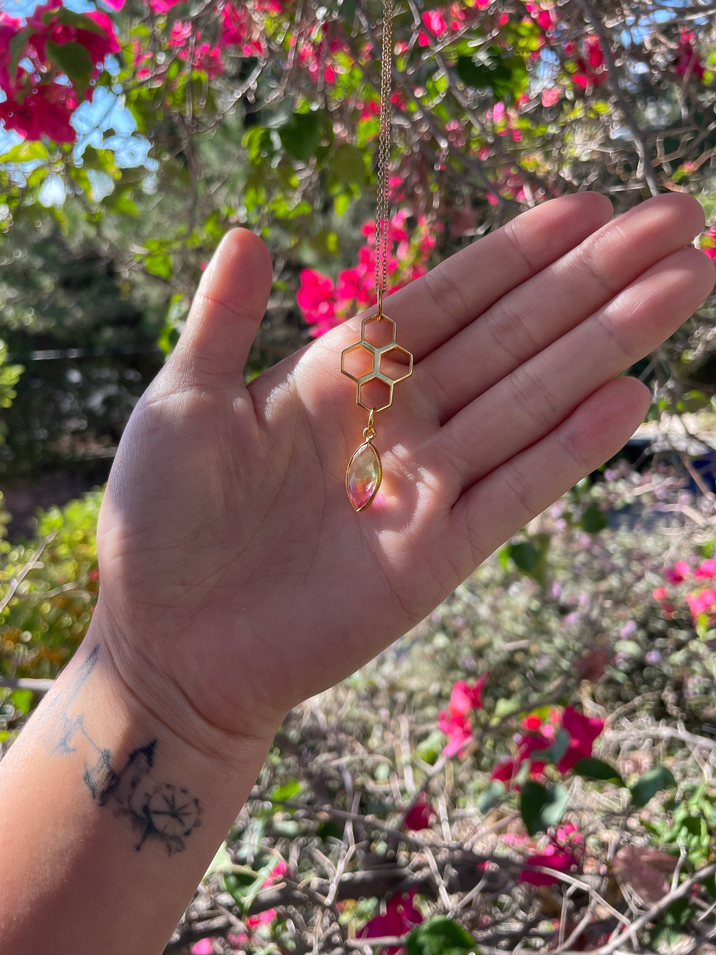 Honeycomb Teardrop Pendant (3 colors)