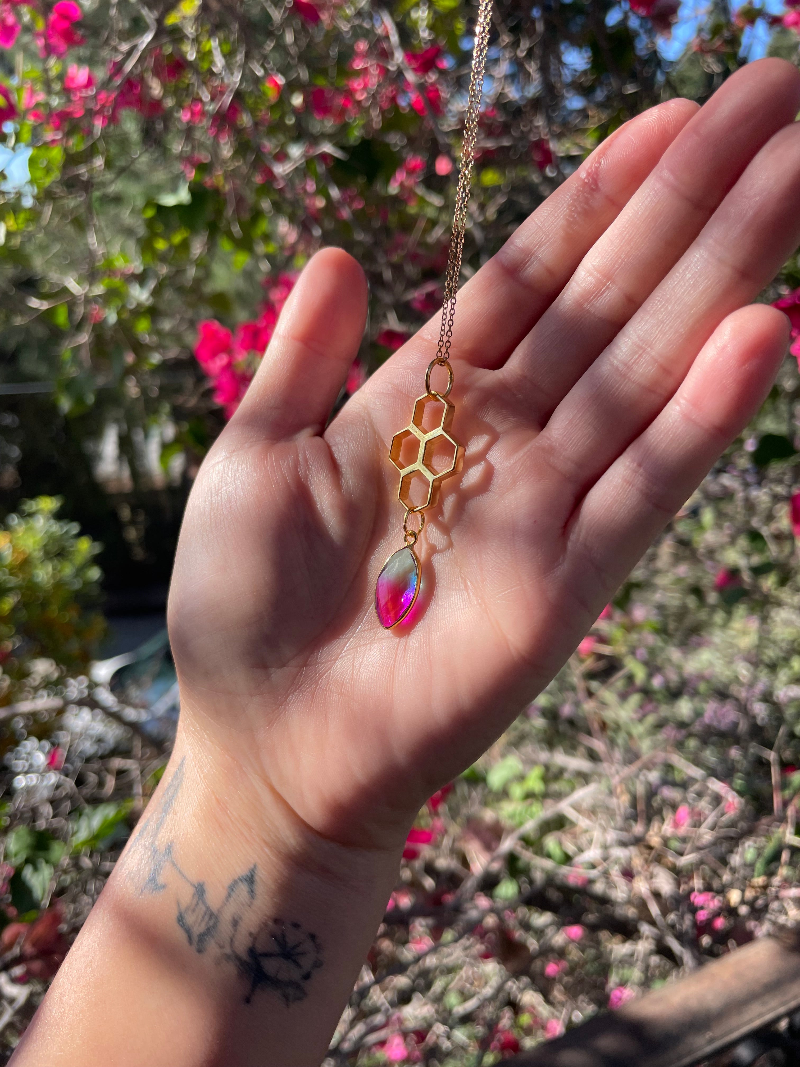 Honeycomb Teardrop Pendant (3 colors)